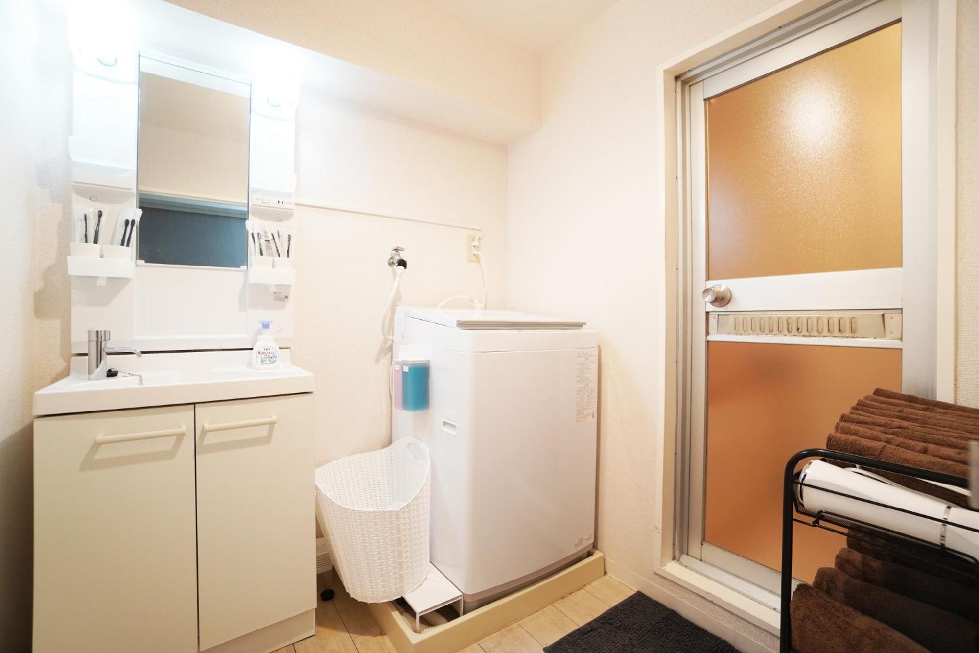 Tsurigane Building Apartment Osaka Exterior photo